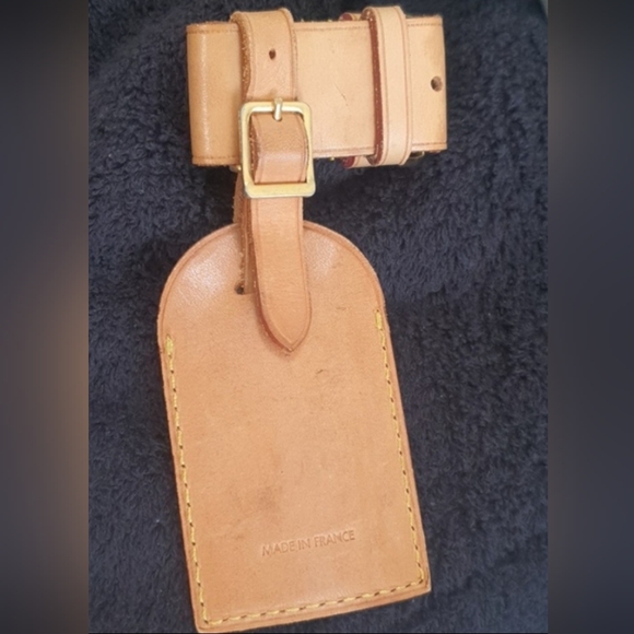 Louis Vuitton Luggage Tag and Poignet. *Authentic * - Picture 9 of 10